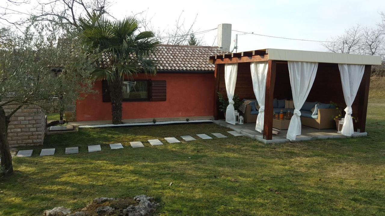 Studio Apartment Cami - Cottage With A Soul Gračišće Oda fotoğraf